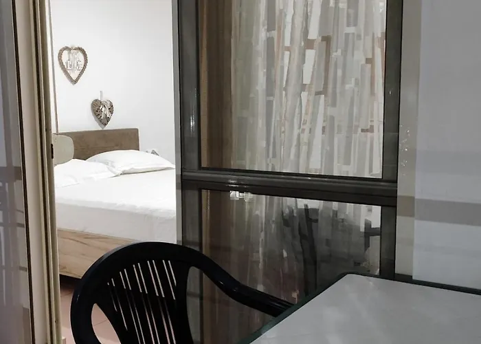 Daire Sandy Blue Sea *