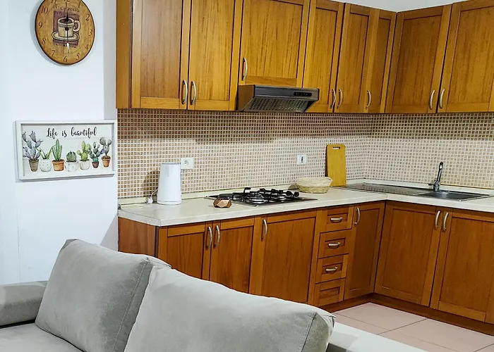 Sandy Blue Sea Daire Dıraç